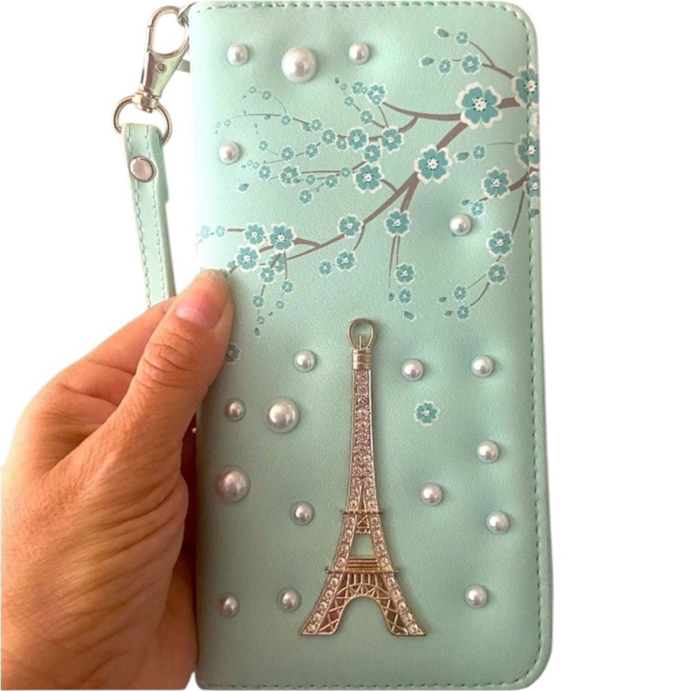 Claire's Mint Floral Eiffel Tower Wallet